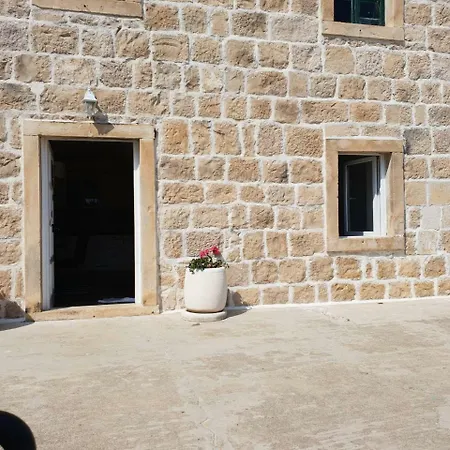 Beautiful House With A Pool Cavtat